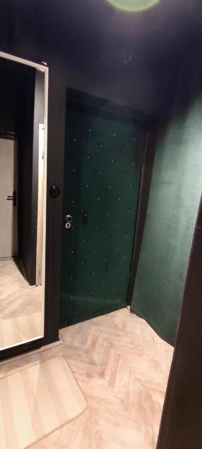 Private Apartament Wroniecka 6 - Parking Poznań Buitenkant foto